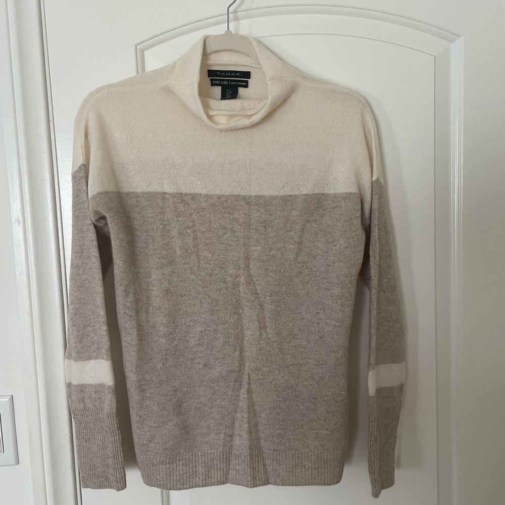 Tahari Cashmere turtleneck